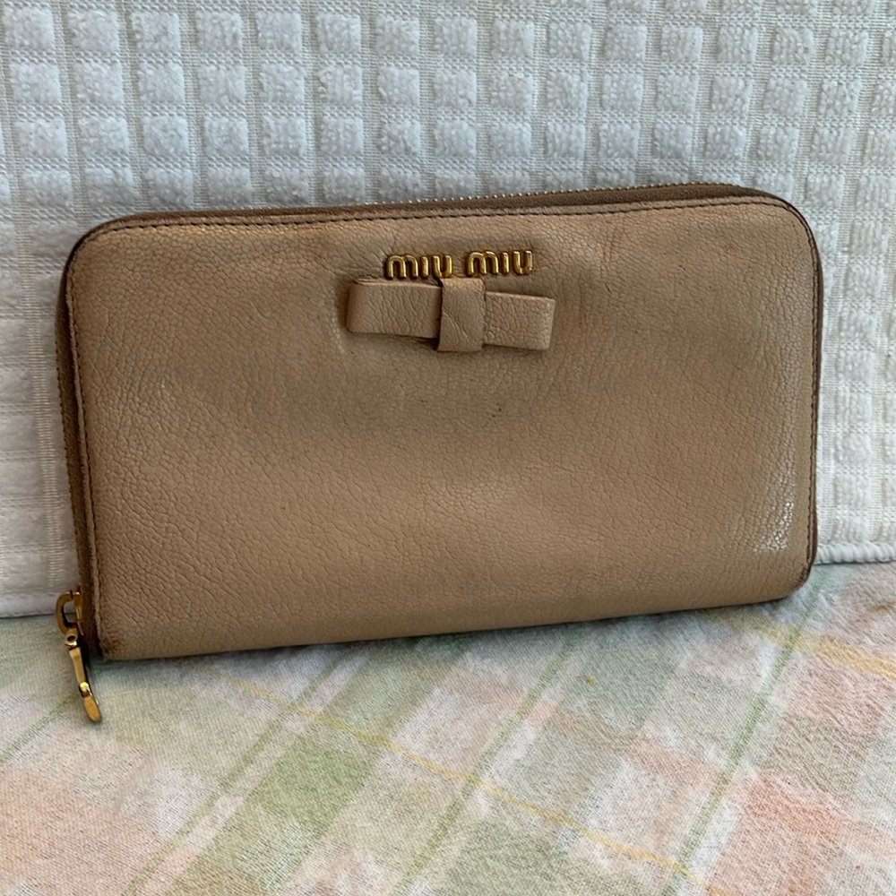 Miu Miu zip long wallet